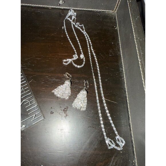 Sara Coventry cascade Tassel Necklace & Clip-On Earrings Set - Picture 2 of 9